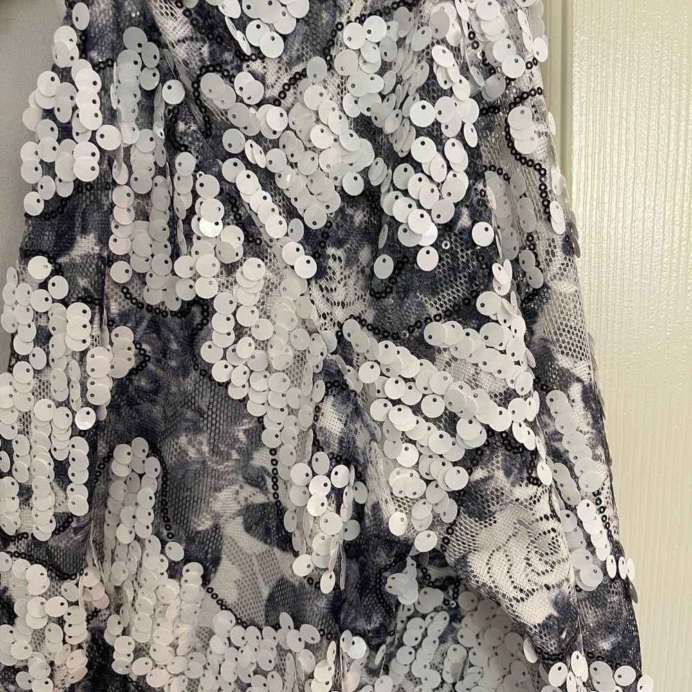 Vegas Baby! Fun Elegant Sequin Party Dress 14 with Deep V and Draped Panels - Picture 6 of 16